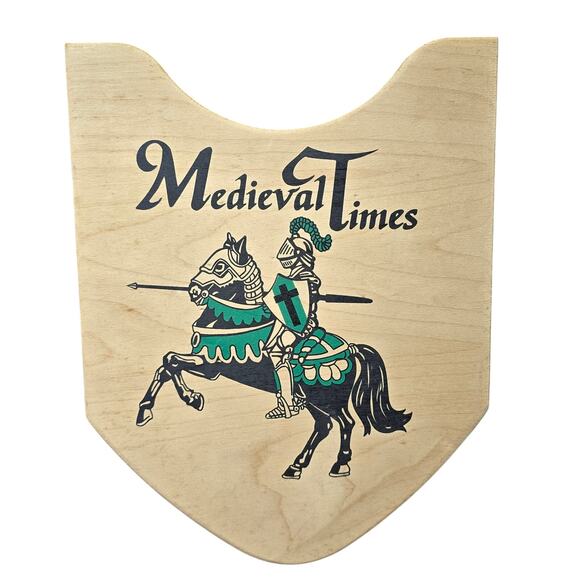 Medieval Times Dinner Tournament Souvenir Green & Black Wooden Shield 15” x 11” - Picture 1 of 12